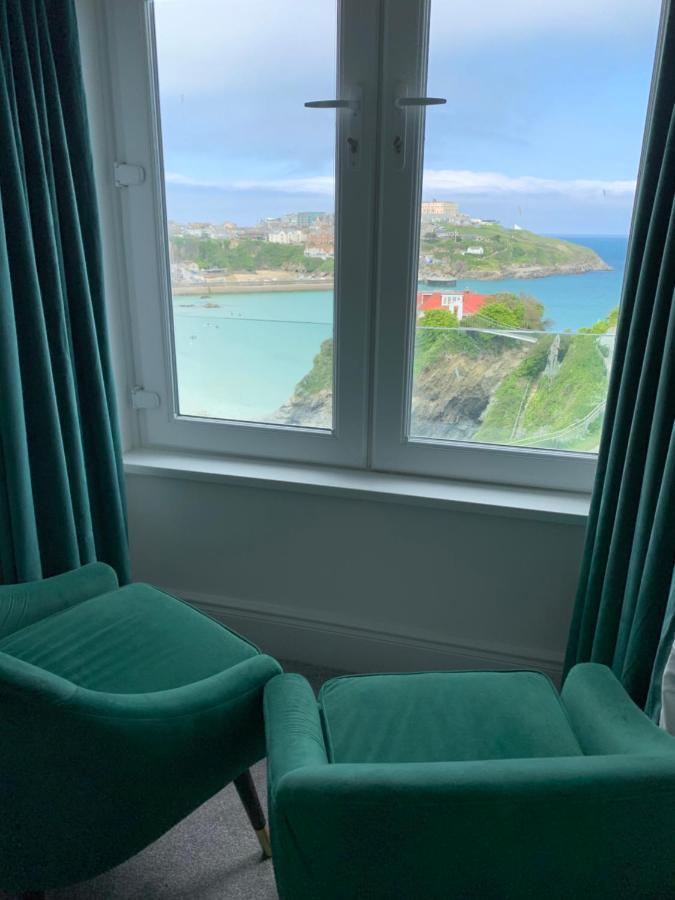 Superior Super King or Twin Suite Sea View